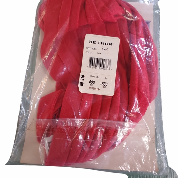 Vintage Betmar Turban - Picture 3 of 3